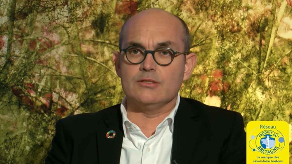 Miniature vidéo Visuel plateau tv résultats étude relocalisation Bretagne